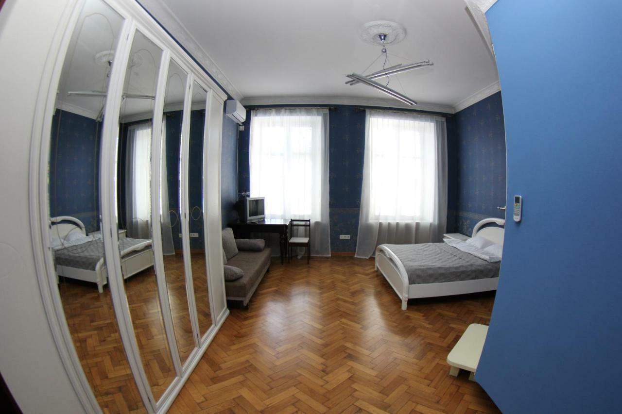 Orpheus Hostel And Apartments Odesa Exterior foto
